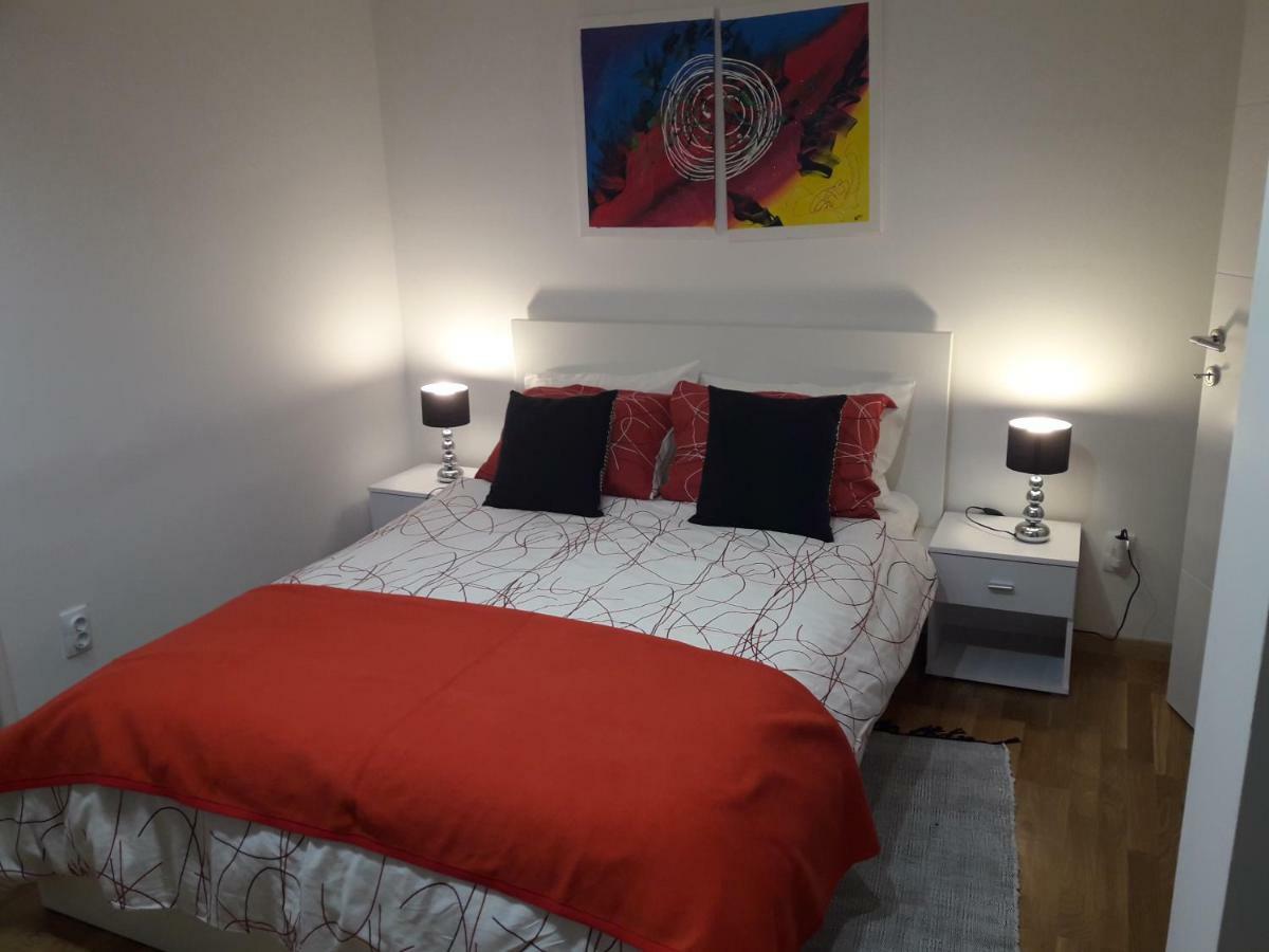Rose Apartment *